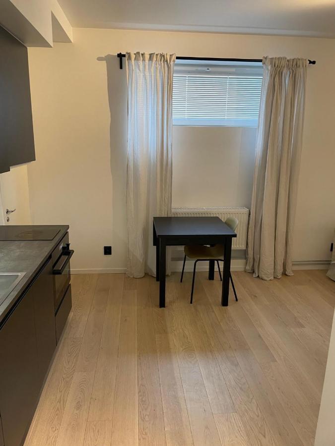 2- Bed Apartment In Sollentuna Exterior foto